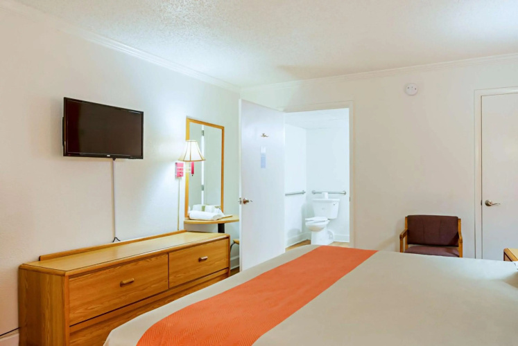 Motel 6 Perry, GA