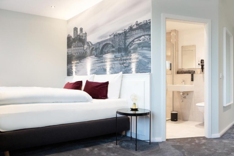 Superior Double room with city view