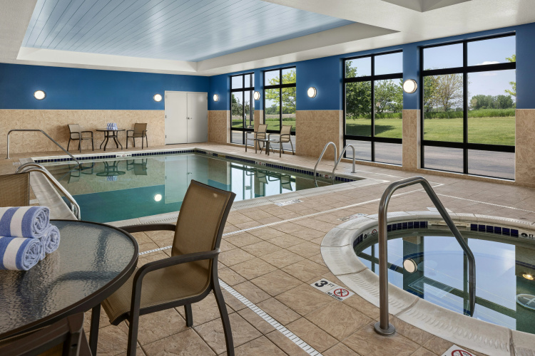 Hampton Inn Fairmont photo 16