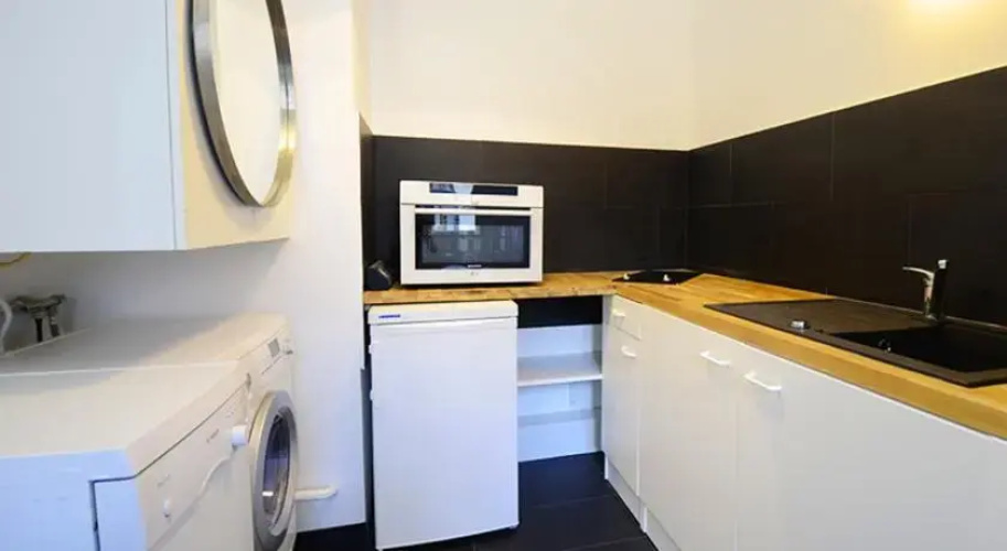 Silver Black Flat