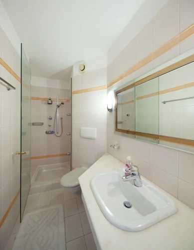 3 Bedrooms Villa with lake view