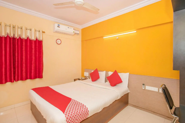 OYO 5590 Ujwal Residency