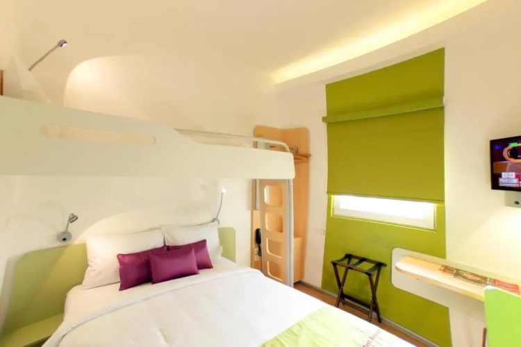 Standard Quadruple room