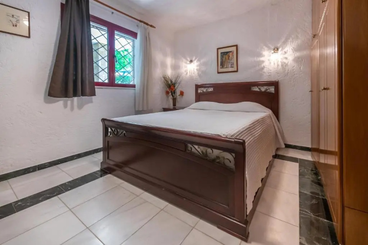 Maria Elena Villas III