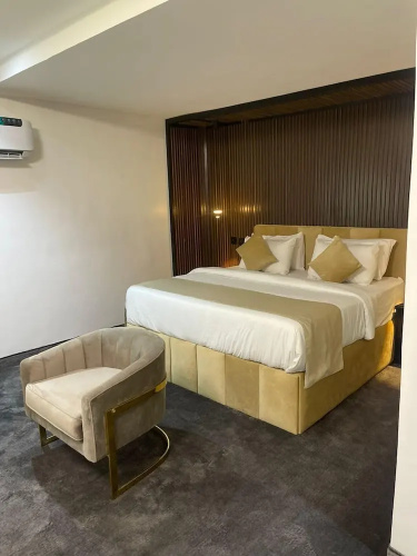 Portland Suites