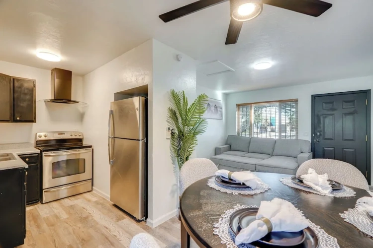 2 Bedrooms Cottage