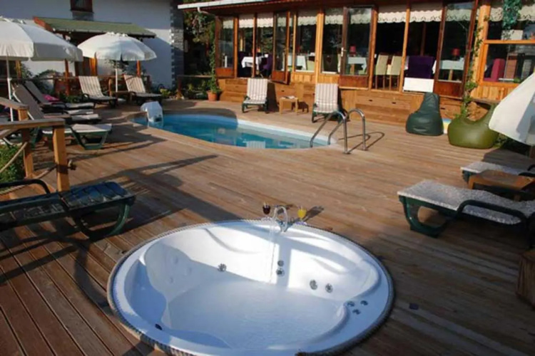 Agva Tree Tops Park Hotel