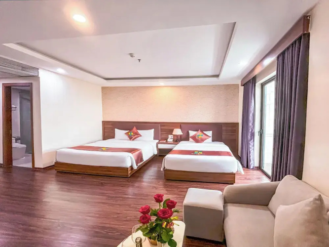 Night Sea Hotel