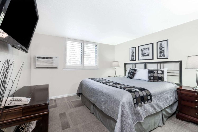 Deluxe Double Suite