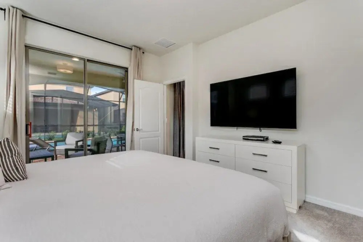 5 BED 5 Bath Resort Villa
