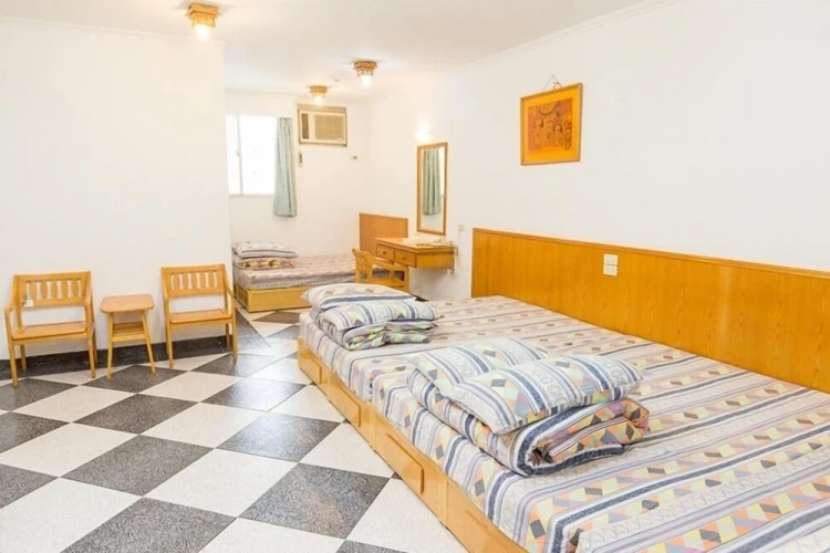 Comfort room