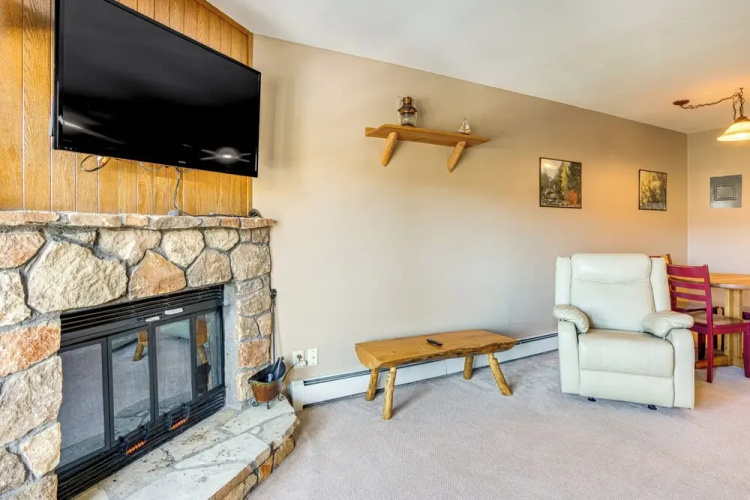 10 Mi to Keystone: Updated Mtn-view Condo