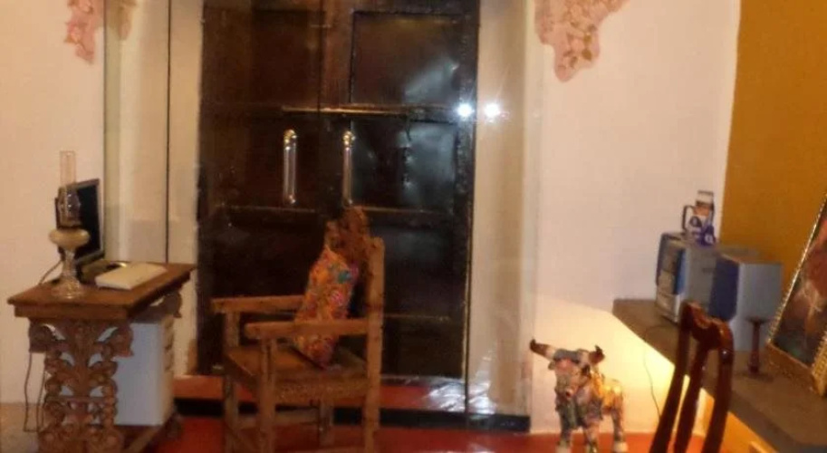 Andean Palace Boutique