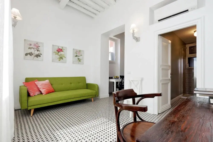 Garibaldi 3 - WR Apartments