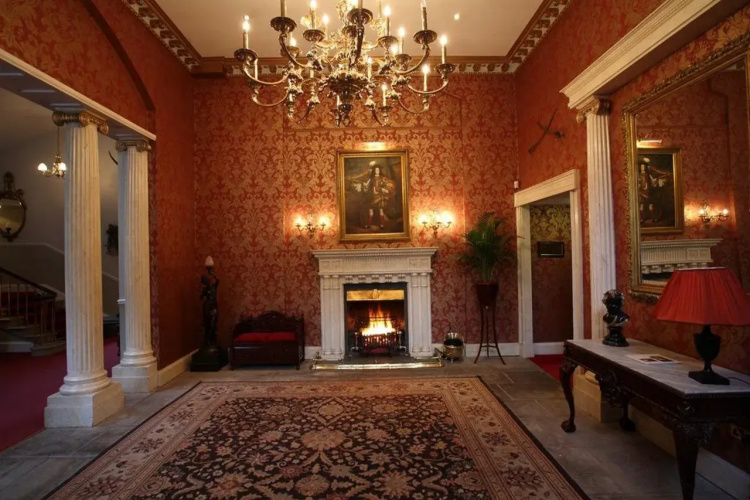 Melville Castle