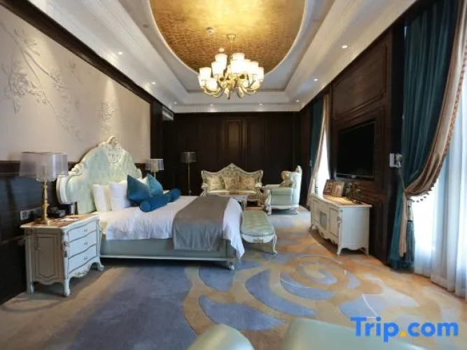 Presidential Quadruple Suite