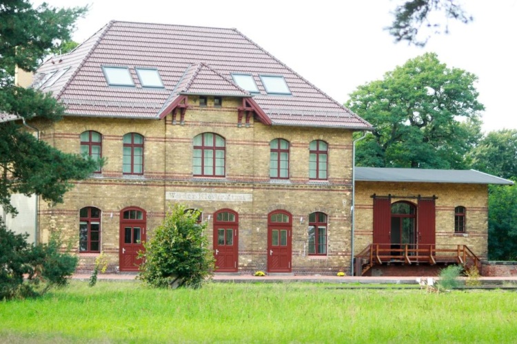 Studio with garden view