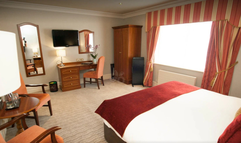 Buswells Hotel