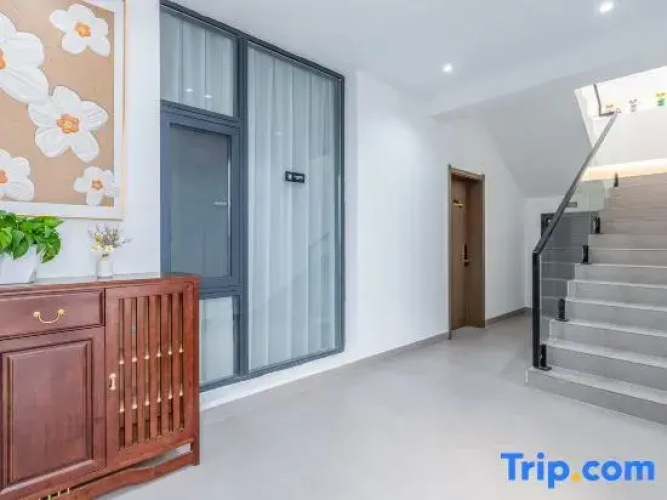 HELV  homestay