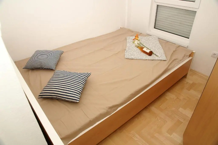 Apartment Max