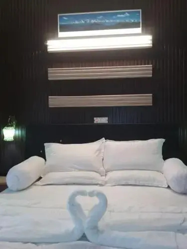 Montana Crowne Residency