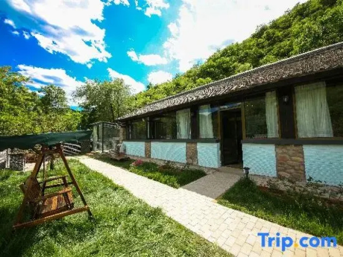 Mountain China Homestay