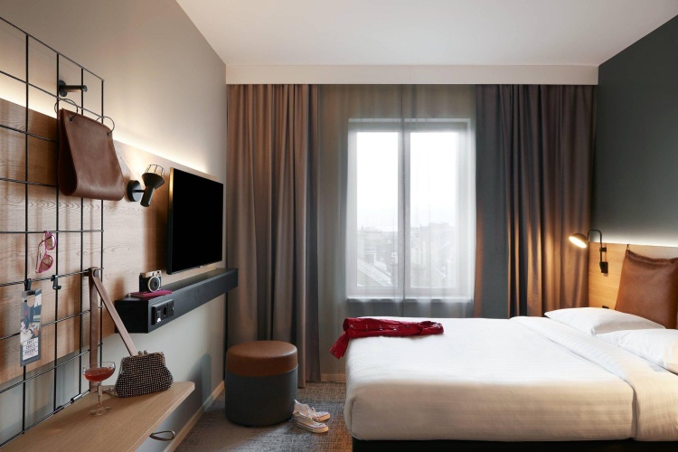Moxy Double room