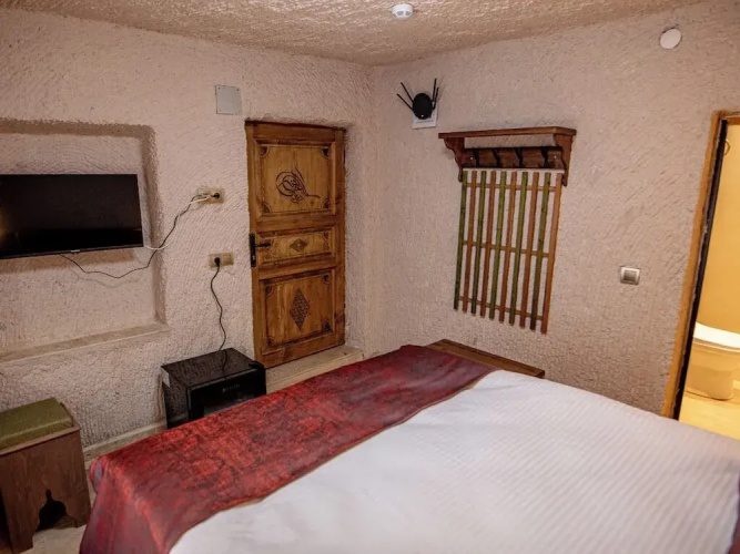 Capavista Cave House