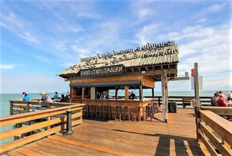 384 Harbor Drive