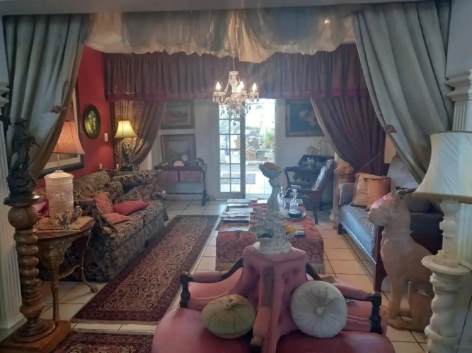 Michael-Angelo Guest House