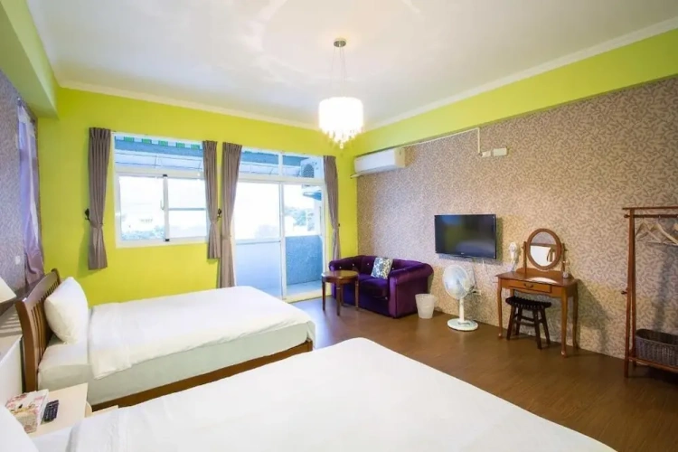 Classic Quadruple room