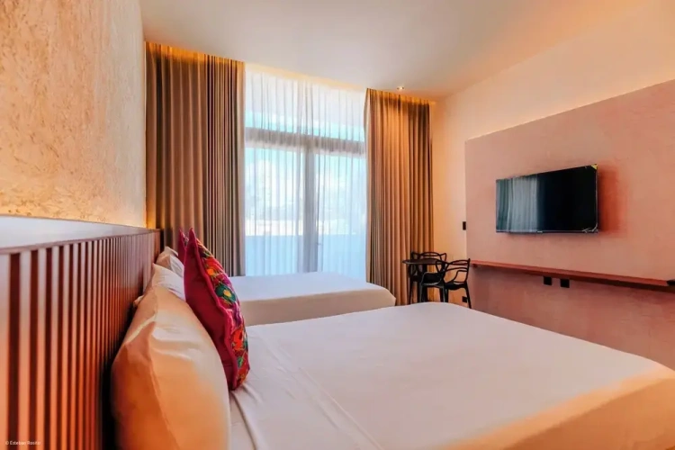 Deluxe Quadruple room with garden view