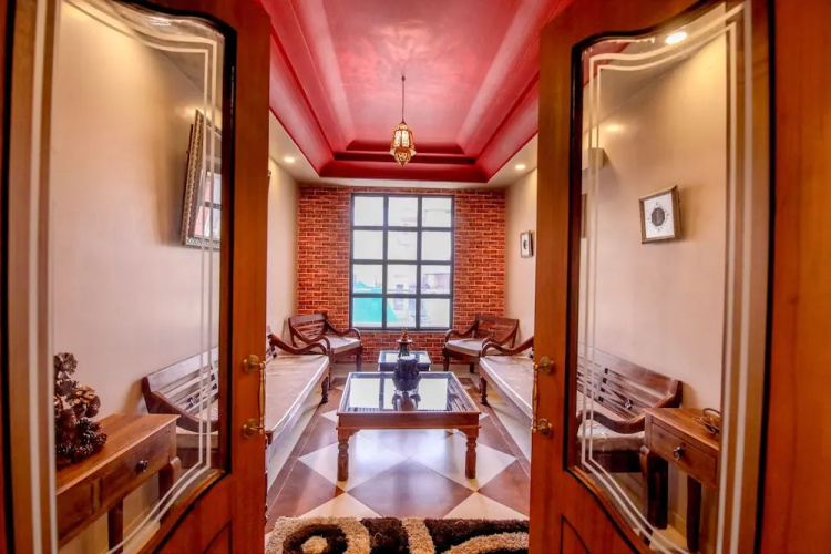 Hotel Gems Suites