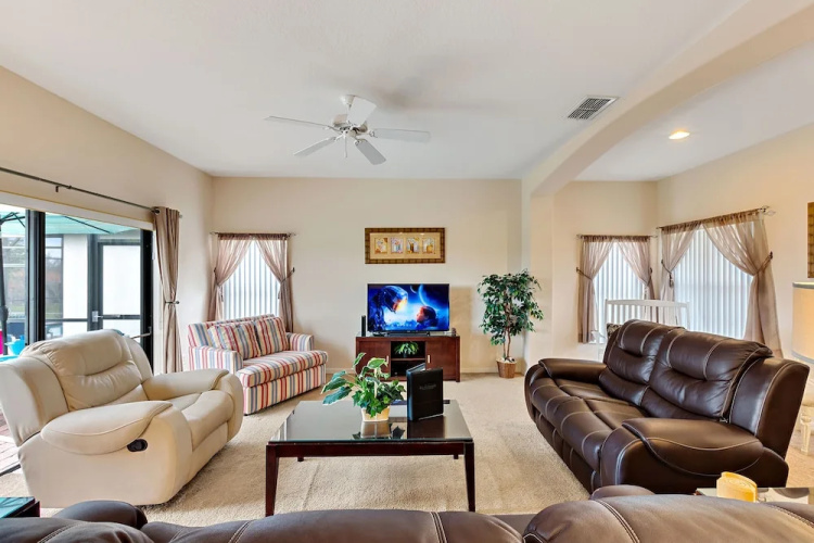 South Facing: Green Views & Gated Facilities