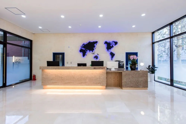 Shining Glory House - Hostel
