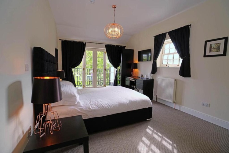 Standard room with balcony
