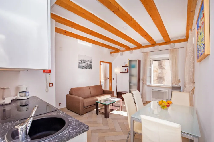 Apartments Espana