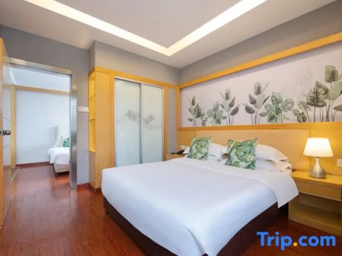 Quadruple Family Suite