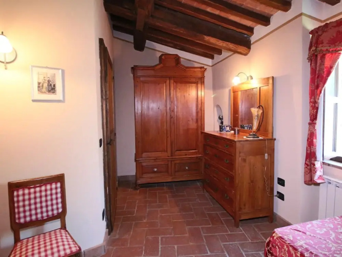 Apartment in Todi With Pool & History