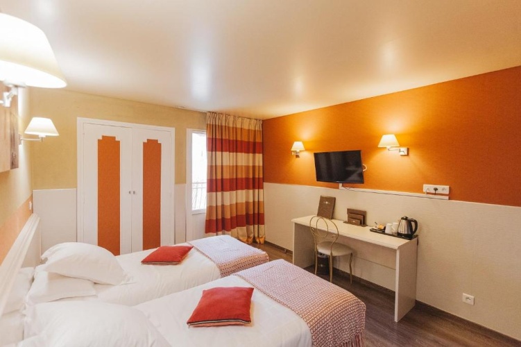 Classic Twin room