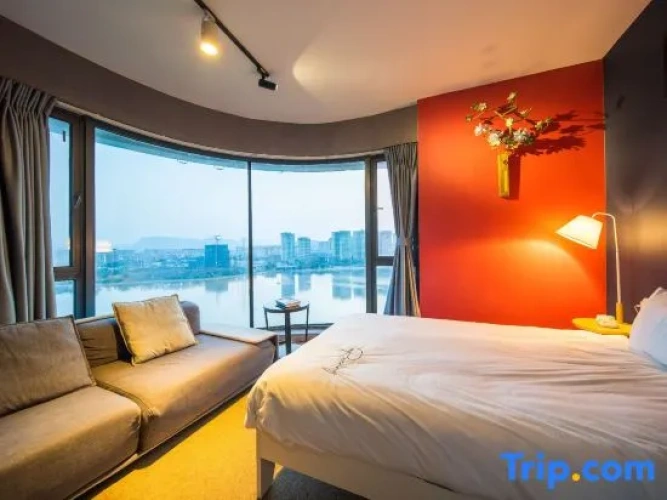 Standard Single room with river view