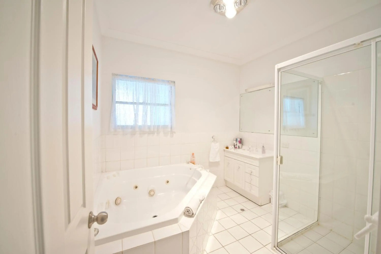 Encounter Hideaway Cottages