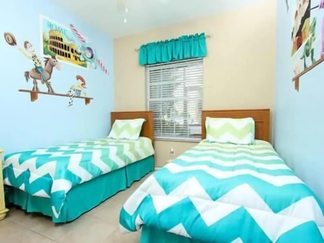 Standard Triple room