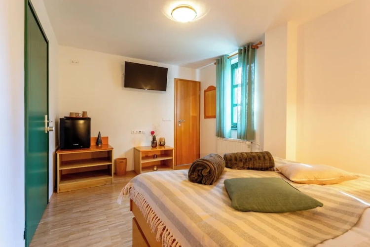 Standard Double room with mountain view