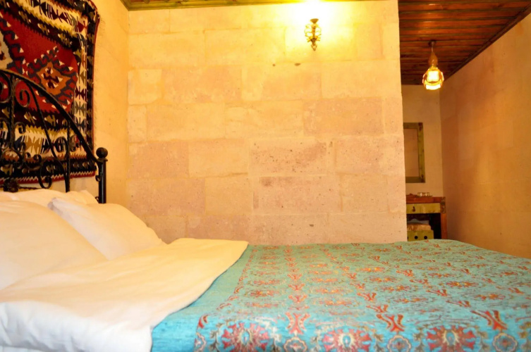 Hills Cave Hotel