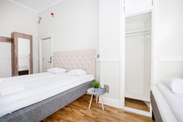 Standard Triple room