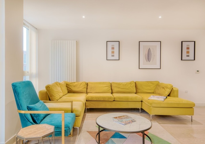 2 Bedrooms Apartment