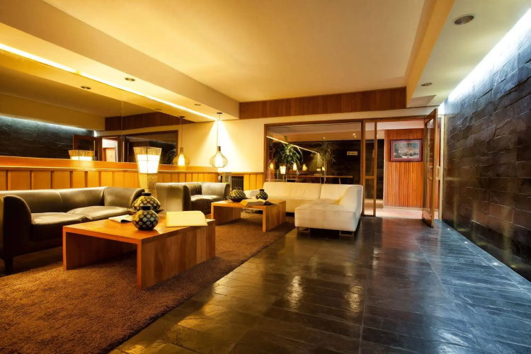 Hotel Oceanic