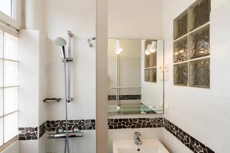 Double Basement Apartment