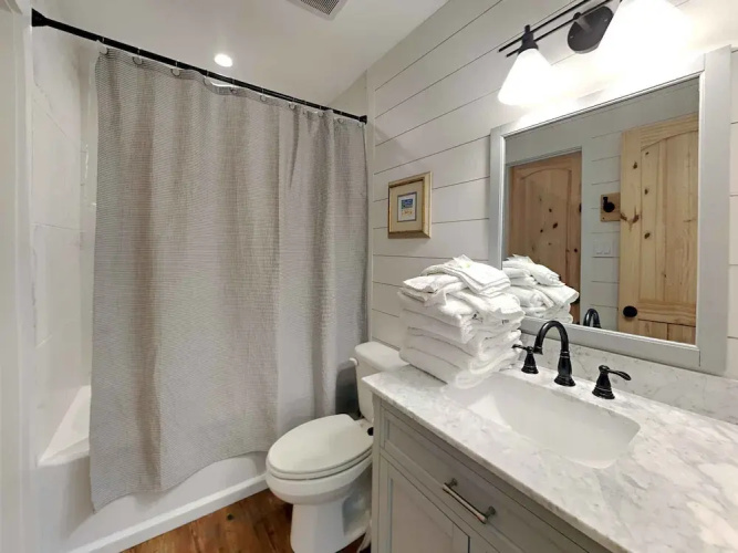 Wolf Bay Villas #106